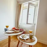 Апартаменты Cozy & Lumineux Proche *