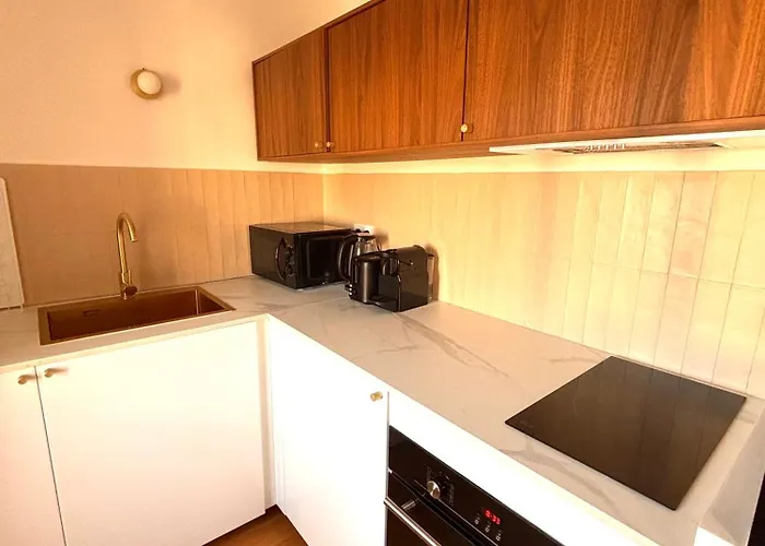 Cozy & Lumineux Proche Apartament *